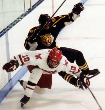 Lee Allen torpedoes an enemy Raider.