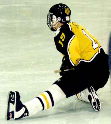 Jeff Hindulak stretches before a game