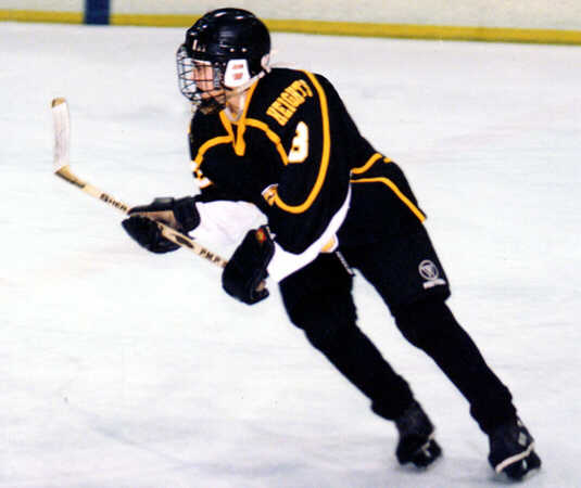 Jared Lavender turns to join the rush against Lakewood.