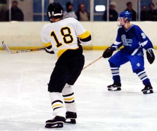 Mike Ruflin mans the point during a Heights powerplay.